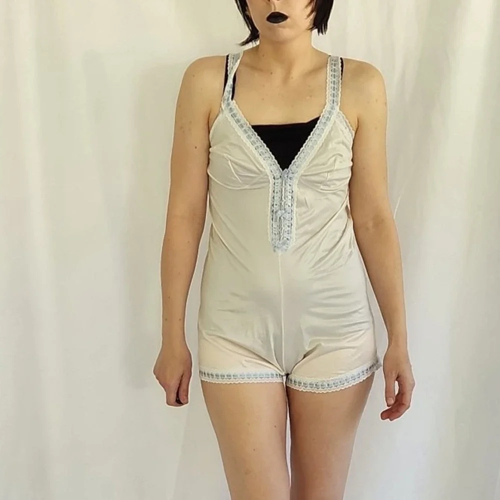 70s Pink Lacey‎ Romper
